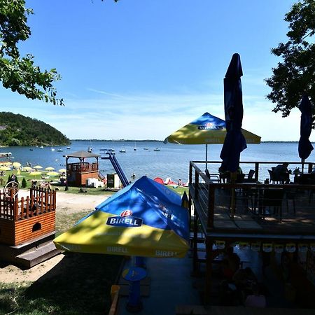 Chata Modra Винне Экстерьер фото